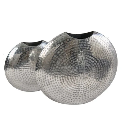 Abbildung von riess ambiente Tischvase ORIENTAL 44cm silber (Set, 2 St), Deko · Blumen Hammerschlag Design Metall