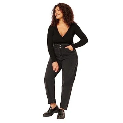 Abbildung von Trendyol Women&#039;s Damen Gerade Hohe Taille Plus Size Jeans, Anthracite, 42/L