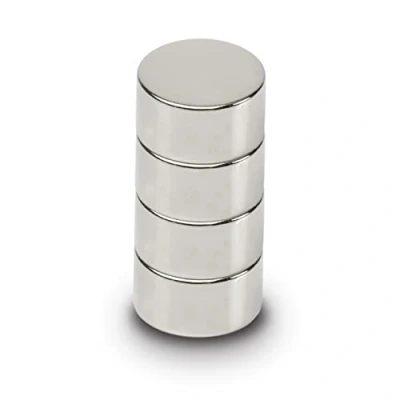 Abbildung von MAUL Neodym Magnet Ø 15 x 10 mm (4er Pack) Magnete für einen vielseitigen Einsatz rund mit elegantem und modernem Design stark Magnetboard, Magnetband Silber