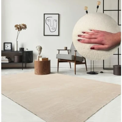Abbildung von the carpet Relax kuscheliger Kurzflor Teppich, Anti Rutsch Unterseite, Waschbar bis 30 Grad, Super Soft, Felloptik, Beige, 200 x 280 cm