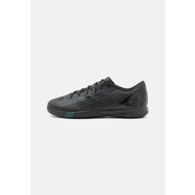 Abbildung von Nike Performance ZOOM Vapor 16 Academy IC Fußballschuh Halle, Herren, Größe: 46, Black/deep jungle Schuhe