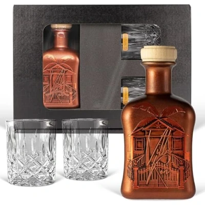 Abbildung von Villa Ron &#039;Karibik Style Spiced Rum&#039; (0,5 l Spirituose auf Rum Basis) Geschenkset mit 2 geschliffenen Nachtmann Gläsern