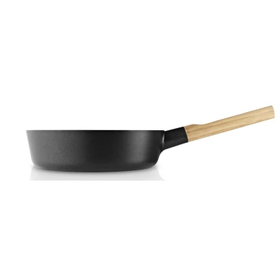 Abbildung von Eva Solo Bratpfanne Nordic Kitchen ø 24 cm / 2 Liter Standard Antihaftbeschichtung