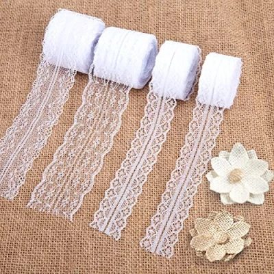 Abbildung von VGOODALL Spitzenband Set, 40m Weiße Spitze (4 Rollen) + 2 Spitzenblumen, Ideal für Hochzeitsdeko, Basteln &amp; DIY Projekte