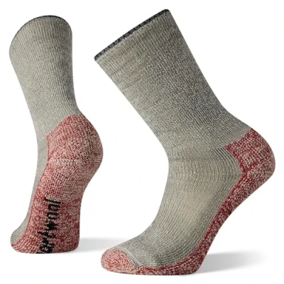 Abbildung von Smartwool Herren Mountaineer Classic Edition Maximum Cushion Crew Hiking Socks, Charcoal, 34 EU
