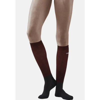 Abbildung von CEP Infrared Recovery Kniestrümpfe, Damen, Größe: Medium, Black red