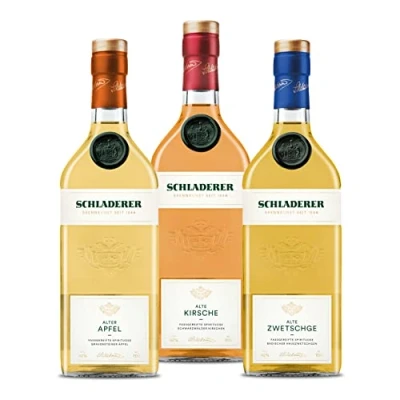 Abbildung von Schladerer Alte Obstbrand Klassiker Set mit Schwarzwälder Kirsche, Alter Apfel und Zwetschge hochwertige Obstbrände aus dem Schwarzwald (3 x 700 ml)