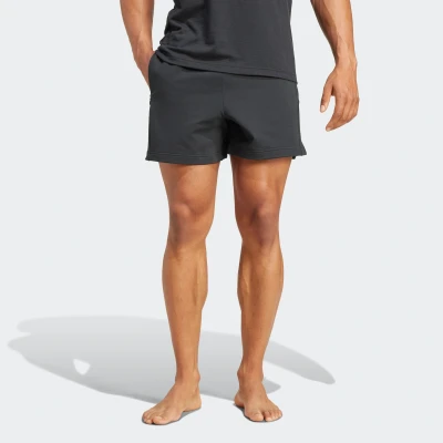 Abbildung von adidas Performance Train Essentials BIG LOGO kurze Sporthose, Damen, Größe: Large, Black