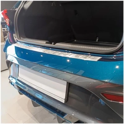 Abbildung von teileplus24 AL209 Aluminium Ladekantenschutz kompatibel mit Cupra Born 2021 , Farbe:Silber