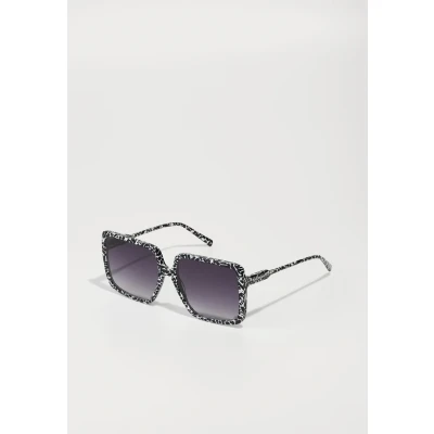 Abbildung von Karl Lagerfeld Damen KL6187S 016 Gläser SONNENBRILLEN Acetat Schwarz Quadratisch Normal