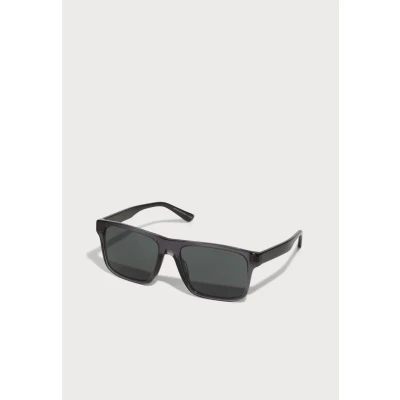 Abbildung von Emporio Armani Sonnenbrille EA4232 610687 57/18/145
