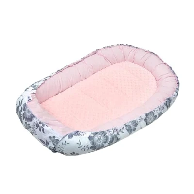 Abbildung von Medi Partners Babynest Kuschelnest Babynestchen 100% Baumwolle Nestchen Reisebett für Babys Säuglinge 100x60x15cm herausnehmbarer Einsatz (Berry mit Rosa Minky)