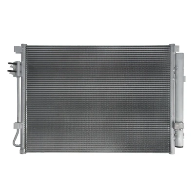Abbildung von VALEO 822581 Klimakondensator mit Trockner Aluminium 371 KIA: RIO 3, 4 Schrägheck, 3 Stufenheck