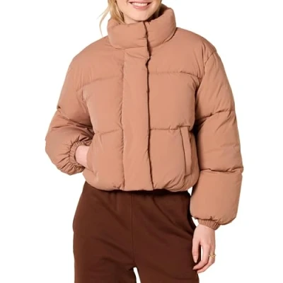 Abbildung von Amazon Essentials Damen Crop Daunenjacke (in Übergröße erhältlich), Hellbraun, XL