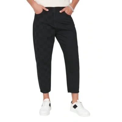 Abbildung von Trendyol Men&#039;s Young Normal Waist Relaxed Jeans, Black, 32