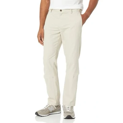 Abbildung von Amazon Essentials Herren Knitterarme Flatfront Chinohose, Enger Schnitt, Stone, 33W / 29L