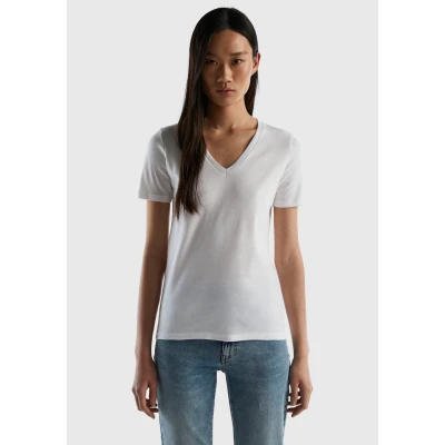 Abbildung von United Colors of Benetton PURE WITH Vneck Tshirt basic, Damen, Größe: Large, White