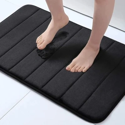 Abbildung von Homaxy Memory Foam Badezimmer Badteppich Saugfähige Rutschfester Badvorleger Waschbar Badematte 41 x 61 cm, Schwarz