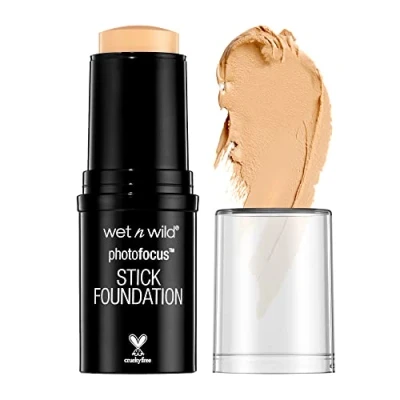 Abbildung von Wet n Wild Photo Focus Stick Matte Foundation Make up, Soft Ivory