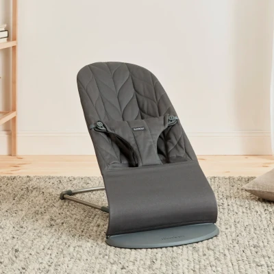 Abbildung von BabyBjörn Bliss Babywippe Gewebe Blütenblatt Steppung, Anthrazitgrau