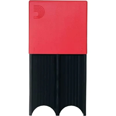 Abbildung von D&#039;Addario Reed Guard für 4 Klarinetten /Saxophonblätter, Blister mit 1 Stück, rot