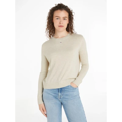 Abbildung von Tommy Jeans Strickpullover TJW ESSENTIAL CREW NECK SWEATER mit Logostickerei