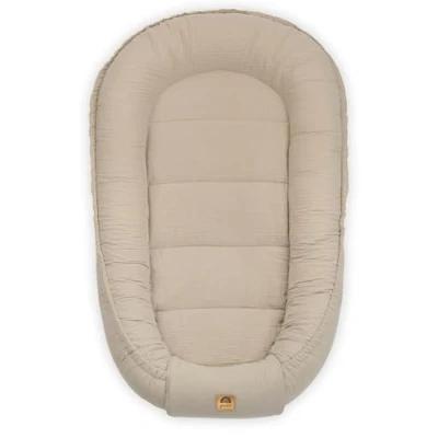 Abbildung von PIMKO Babynest Babynestchen für Baby Kuschelnest Babykokon Säuglinge und Neugeborene Nestchen 60 x 90 cm 100% Baumwolle Musselin Beige Latte
