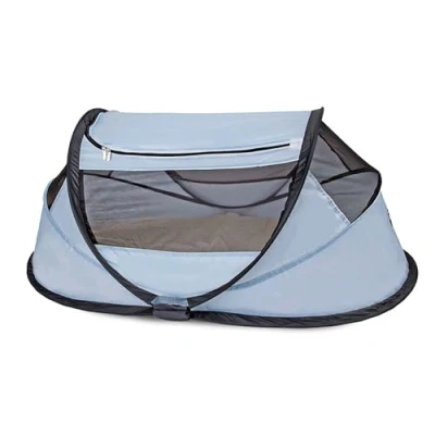 Abbildung von Deryan Baby Reisebett ab Geburt bis 2,5 Jahre Pop Up Babybett Babyzelt in 2 Sekunden aufgestellt inkl. Moskitonetz &amp; Reisetasche 76x46x117cm (Blau)