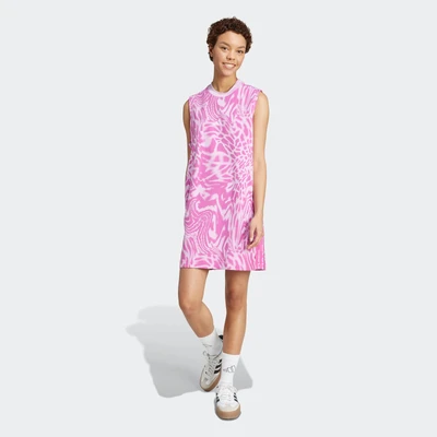 Abbildung von adidas Sportswear Essentials 3 Stripes Print Sleeveless Jerseykleid, Damen, Größe: Large, Semi lucid fuchsia