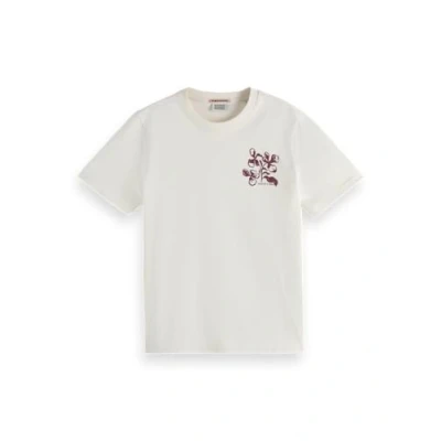 Abbildung von Scotch &amp; Soda Chest Artwork Regular Tshirt print, Damen, Größe: XS, Soft ice