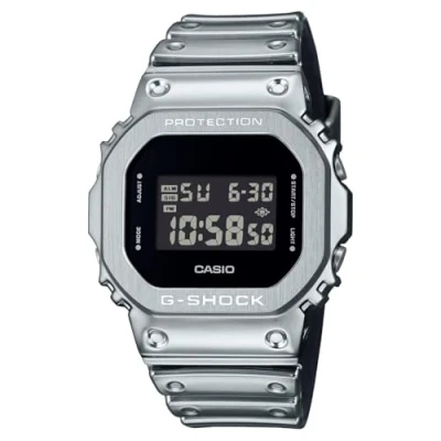 Abbildung von Casio GM 5600YM 8ER G Shock Steel Digitaluhr Silberfarben