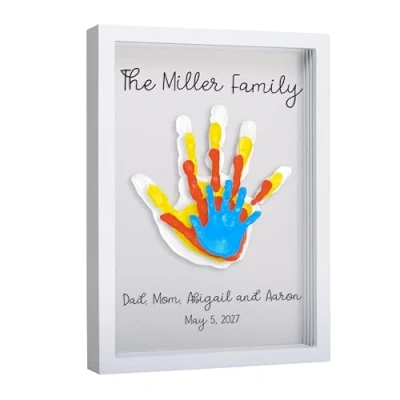 Abbildung von Pearhead Clear Family Handprint Frame, DIY Art Print Keepsake, Home Decor, Gift For New and Expecting Parents, 4 Paint Colors Included
