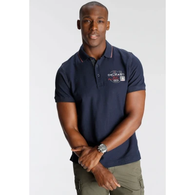 Abbildung von DELMAO Poloshirt, mit Brustprint und Stickerei NEUE MARKE