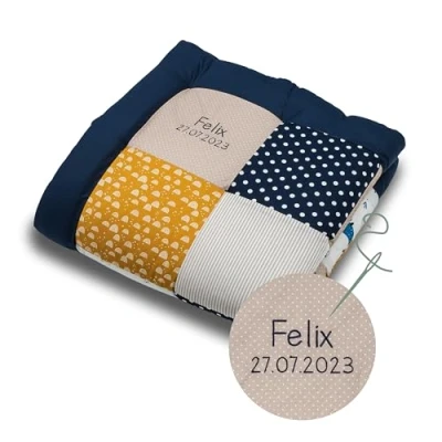 Abbildung von ULLENBOOM Krabbeldecke für Baby mit Personalisierung, 100% OEKO TEX Materialien, Wale 100x100 cm Babydecke Namen und Datum, ideal als Spieldecke personalisiertes Geschenk zur Geburt