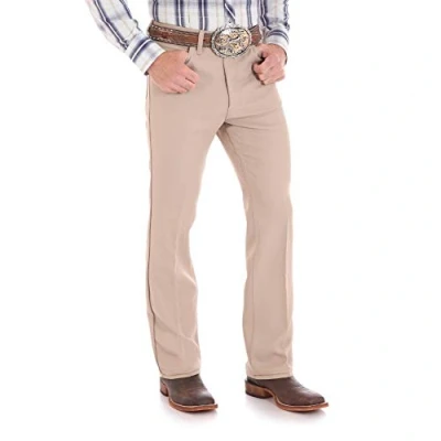 Abbildung von Wrangler Herren Wrancher Kleid Jeans, Dunkles Beige, 34W / 30L