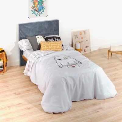 Abbildung von Belum Bettbezug Harry Potter, mit Knöpfen, 100% Baumwolle, Modell Hedwig Stars, für 120 cm breites Bett (200 x 200 cm)