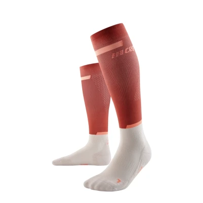 Abbildung von CEP Compression THE RUN Kniestrümpfe, Damen, Größe: Small, Red off white