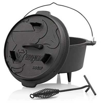 Abbildung von BBQ Toro Dutch Oven Premium Serie 4,2 Liter (DO45P), Topf mit Füße bereits eingebrannt preseasoned Verschiedene Größen Gusseisen Kochtopf Bräter Deckelheber