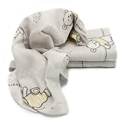 Abbildung von Clevere Kids Mulltücher bedruckt Sterne und Tiere 3er Pack saugstark Spucktücher 70x80 cm OEKO TEX (Häschen Bär vanilla)
