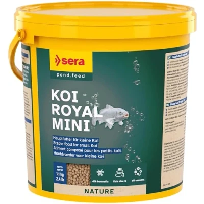 Abbildung von sera Koi Royal Mini 3,8 L (1,1kg) Hauptfutter für bis 12 cm Omega Fettsäuren &amp; Mannan Oligosaccharide 4% Insektenmehl aus nachhaltiger Zucht formstabiles Granulat schont Wasser im Teich