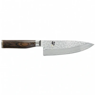 Abbildung von KAI Shun Premier Tim Mälzer japanisches Kochmesser 15 cm Klingenlänge VG MAX Kern 61 HRC, 32 Lagen Damast hochglanzpoliert Pakkaholz mittelbraun gemasert Hammerschlagoberfläche Made in Japan