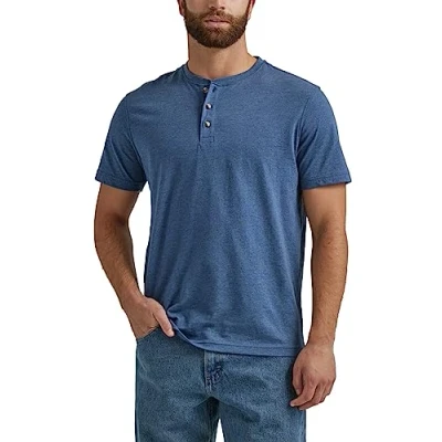 Abbildung von Wrangler Authentics Herren Short Sleeve Henley Tee Hemd, Dunkles Denim, XX Large