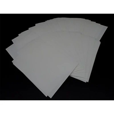 Abbildung von docsmagic.de 5 x 100 Mat White Card Sleeves Standard Size 66 91 Weiss Kartenhüllen PKM MTG