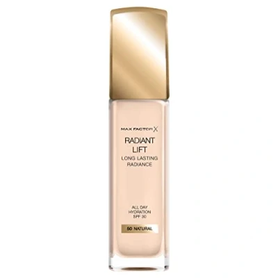 Abbildung von Max Factor Radiant Lift Foundation mit Hyaluronsäure für einen strahlenden und langanhaltenden Teint, Fb. 55 Golden Natural, 30 ml