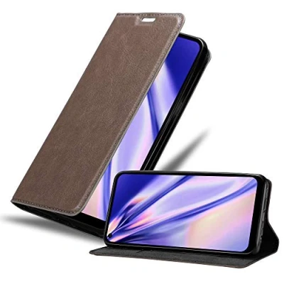 Abbildung von Cadorabo Hülle kompatibel mit LG K61 aus Premium Kunst Leder Flip Klappbare Stoßfeste Magnetische [Standfunktion] [Kartenfächern] Cover für Tasche in Braun