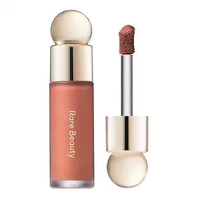 Abbildung von Rare Beauty Soft Pinch Liquid Blush Virtue