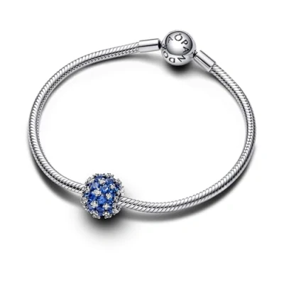 Abbildung von Pandora Charm Einhänger 792630C02 Damen Funkelndes Rundes Pavé Blau Sterling Silber