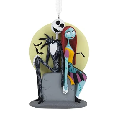 Abbildung von Hallmark Disney Tim Burton&#039;s The Nightmare Before Christmas Jack and Sally on Tombstone Kunstharz Weihnachtsdekoration