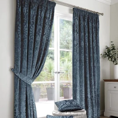 Abbildung von Curtina Samtvorhänge mit Bleistiftfalten, marineblau, 229 x 183 cm (B L), blaue Samtvorhänge, dunkelblaue Vorhänge und für Wohnzimmer Schlafzimmer, Jacquard geprägte Blume
