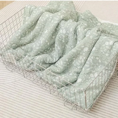 Abbildung von Baby und Kinderdecke aus Musselin weichem Minky Oeko Tex 75x100 cm Polyester Füllung Komfort Qualität Babydecke, Bettdecke, Nickerchen, Kindergarten Geburtsgeschenk Mädchen oder Jungen
